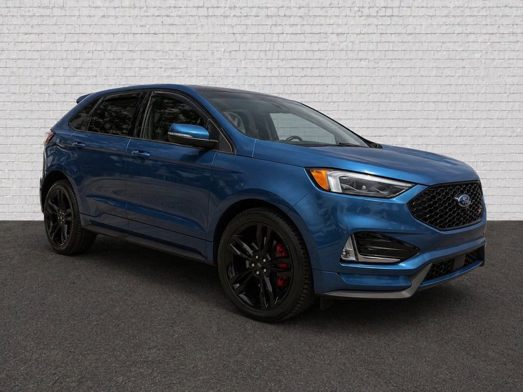 Used 2019 Ford Edge ST w/ Equipment Group 401A AWD/4WD image 3