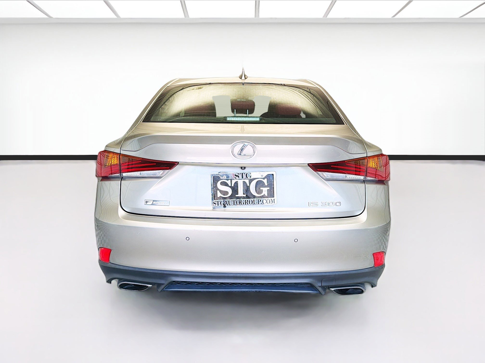 Used 2019 Lexus IS 300 F Sport w/ F Sport Package RWD image 5