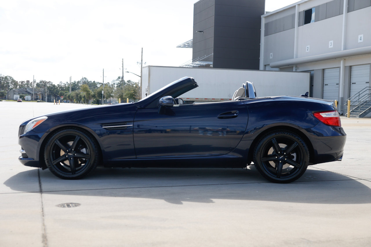 Used 2014 Mercedes-Benz SLK 250 image 5