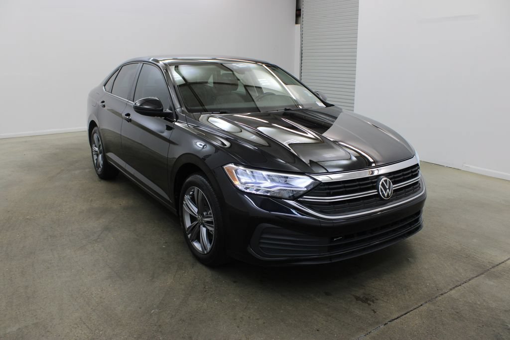 Certified 2023 Volkswagen Jetta SE FWD image 6