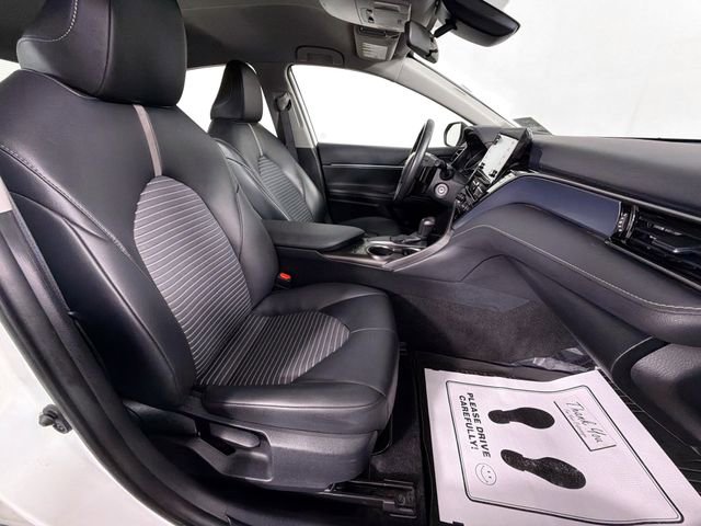 Used 2024 Toyota Camry SE FWD image 27