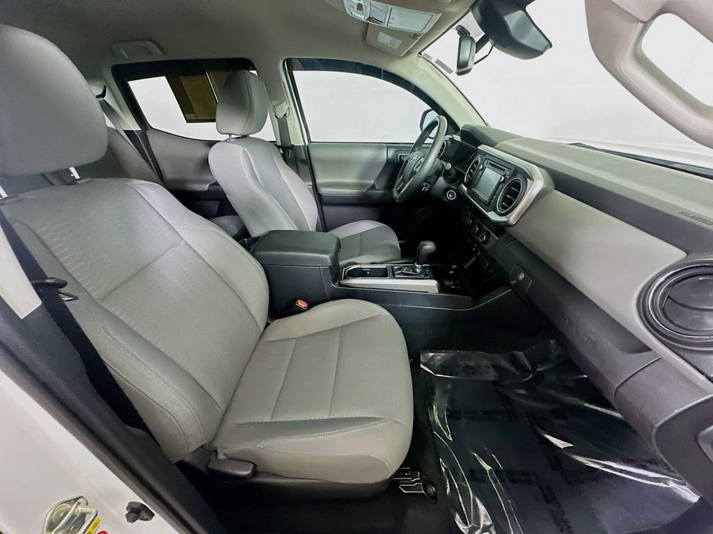 Used 2018 Toyota Tacoma SR5 image 12