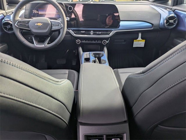 New 2026 Chevrolet Equinox EV LT image 28