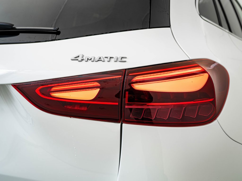 Certified 2025 Mercedes-Benz GLA 250 4MATIC image 9