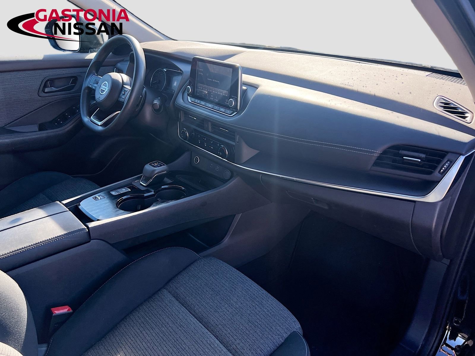 Used 2021 Nissan Rogue S image 36