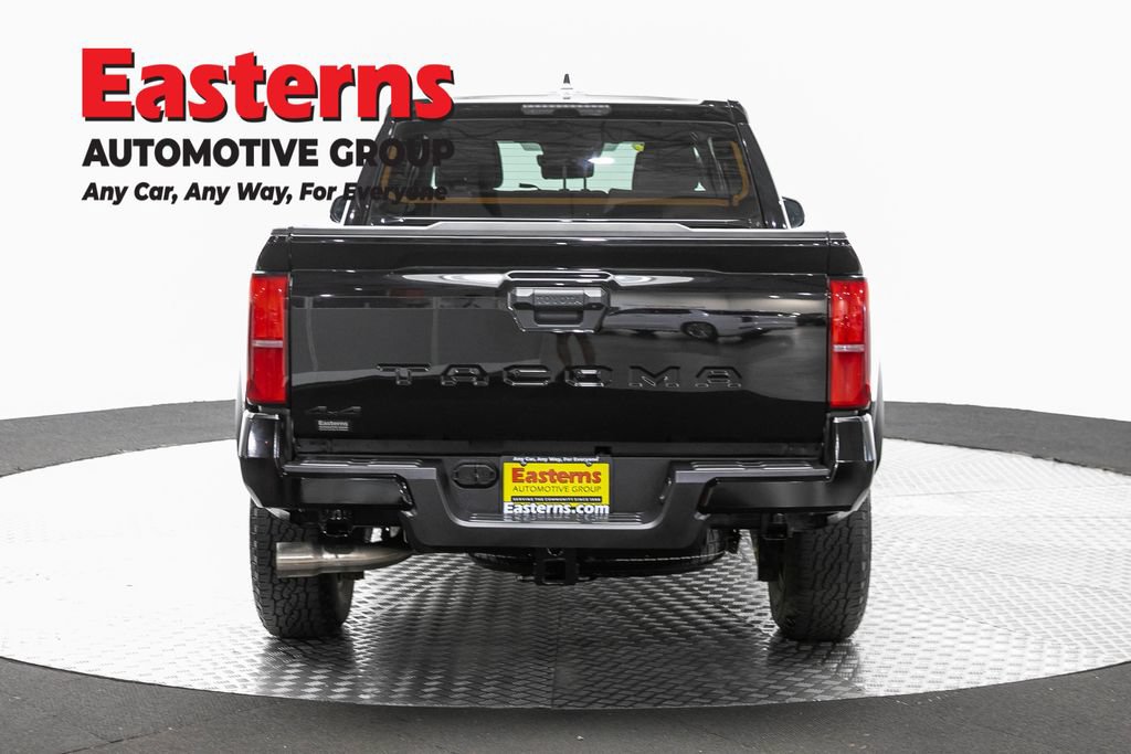 Used 2025 Toyota Tacoma TRD Off-Road AWD/4WD image 6