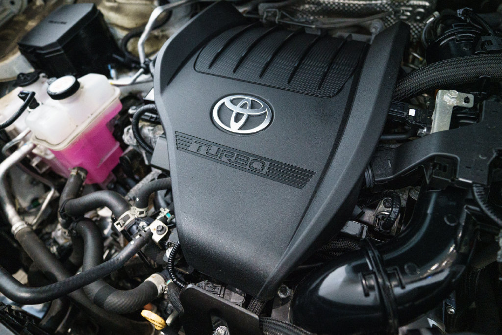 Used 2023 Toyota Highlander LE FWD image 34