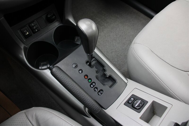 Used 2007 Toyota RAV4 Limited image 8