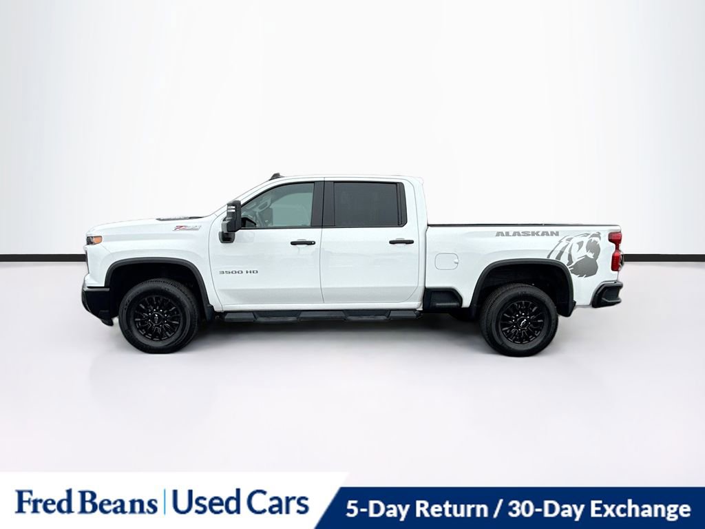 Used 2024 Chevrolet Silverado 3500 W/T image 4