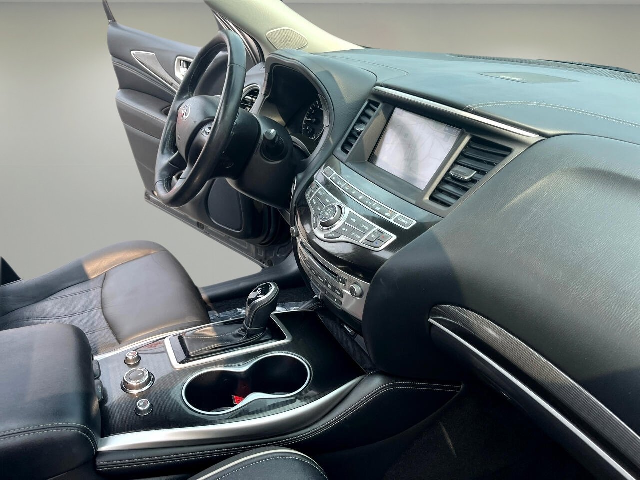 Used 2019 INFINITI QX60 Luxe w/ Essential Package image 22