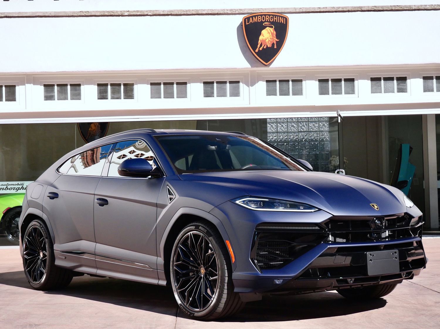 Used 2025 Lamborghini Urus SE