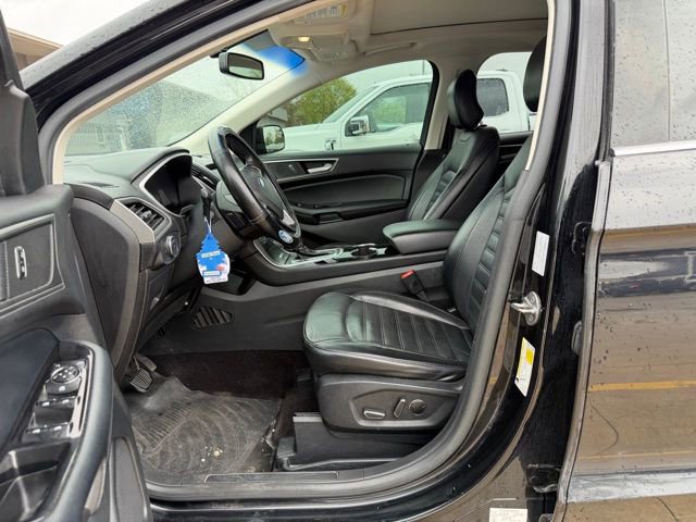 Used 2016 Ford Edge SEL w/ Canadian Touring Package AWD/4WD image 12