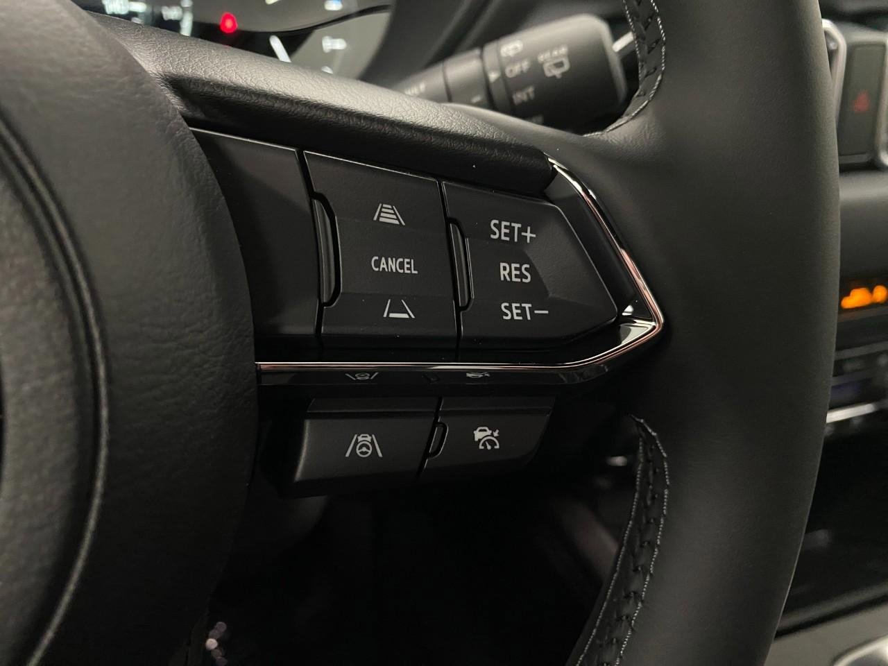 New 2025 MAZDA CX-5 Signature image 17
