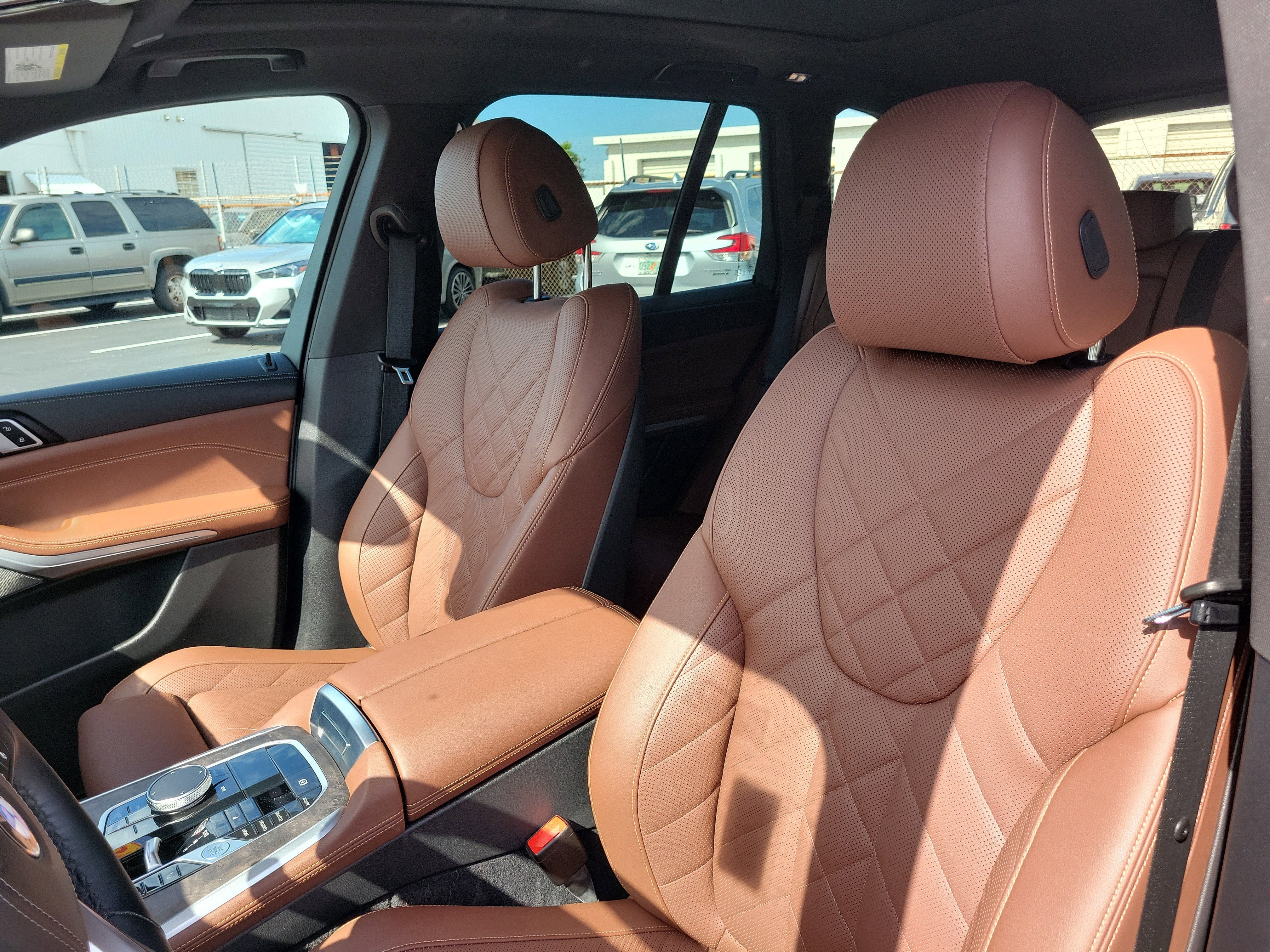 Used 2024 BMW X5 sDrive40i w/ Premium Package image 23