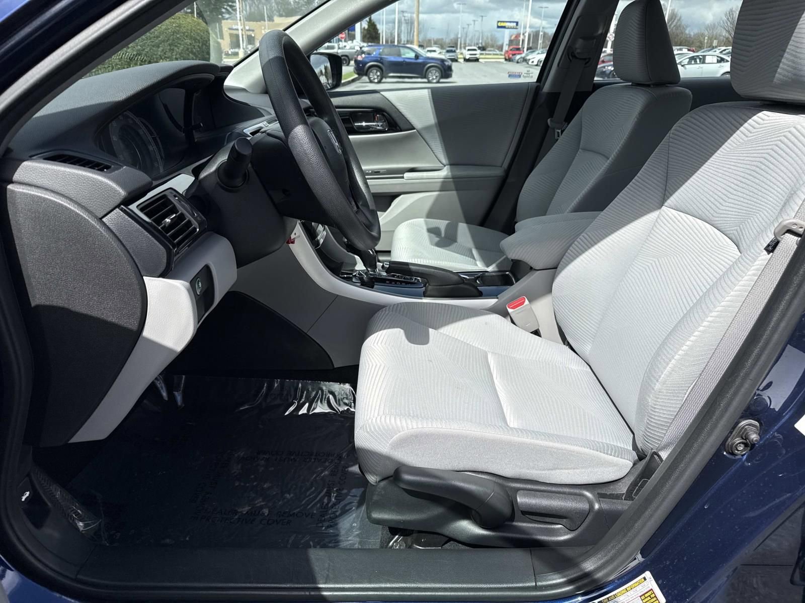 Used 2016 Honda Accord LX image 28