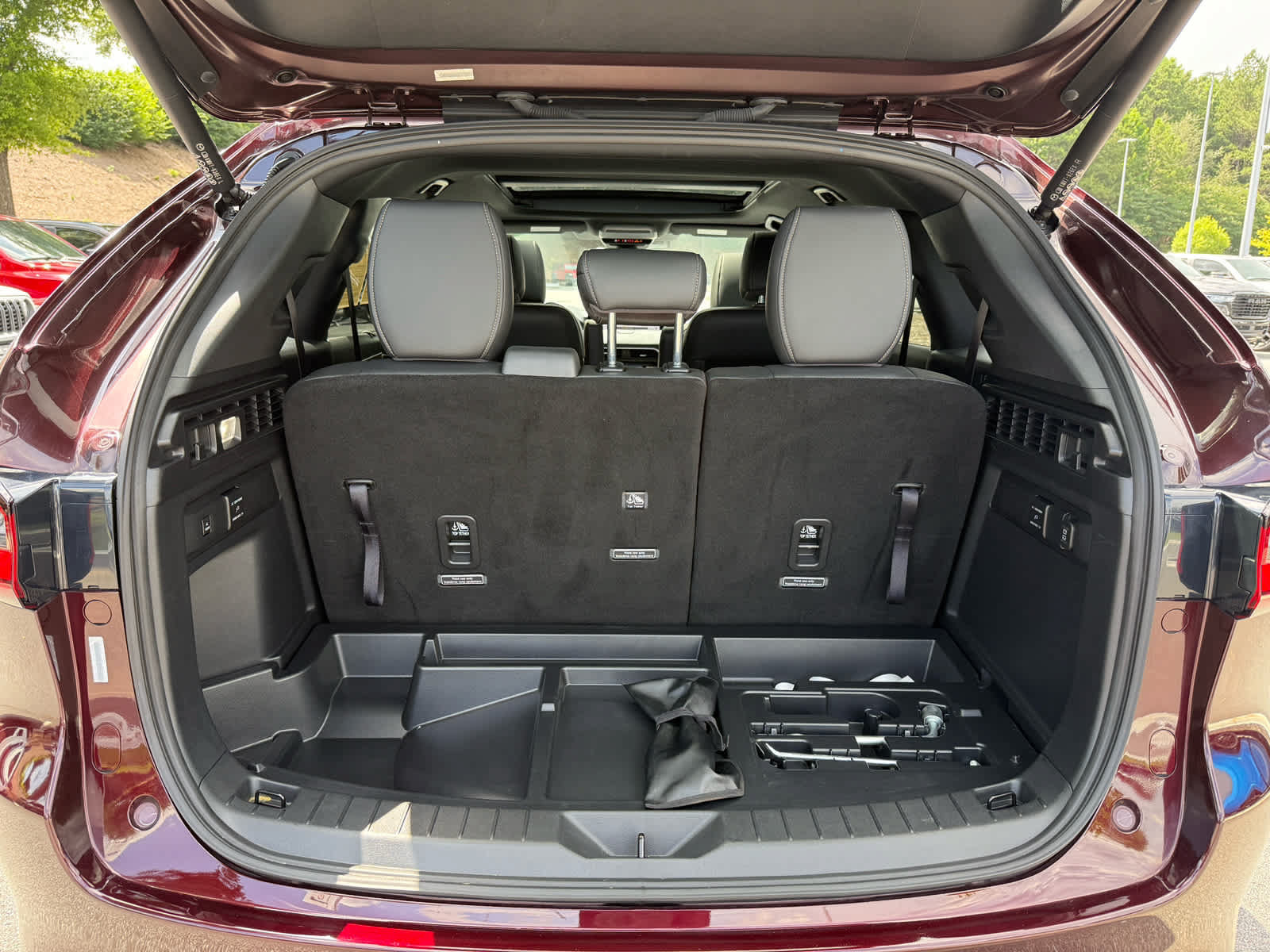 Used 2024 MAZDA CX-90 Plug-In Hybrid w/ Premium Plus AWD/4WD image 29