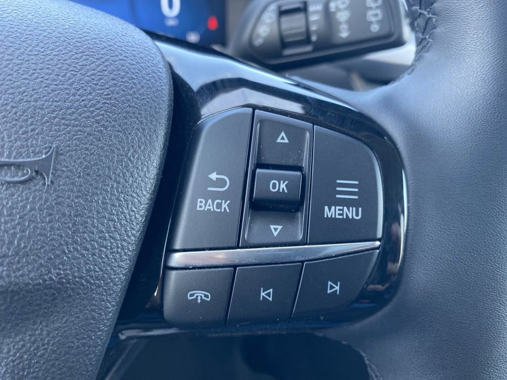 Used 2024 Ford Escape Platinum image 30