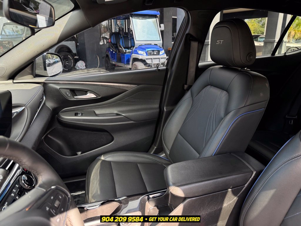 Used 2024 Buick Envista Sport Touring w/ Convenience I Package FWD image 25