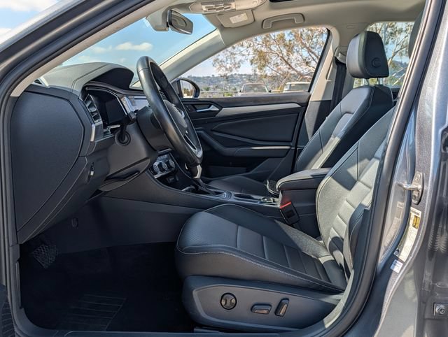 Used 2024 Volkswagen Jetta SE FWD image 10