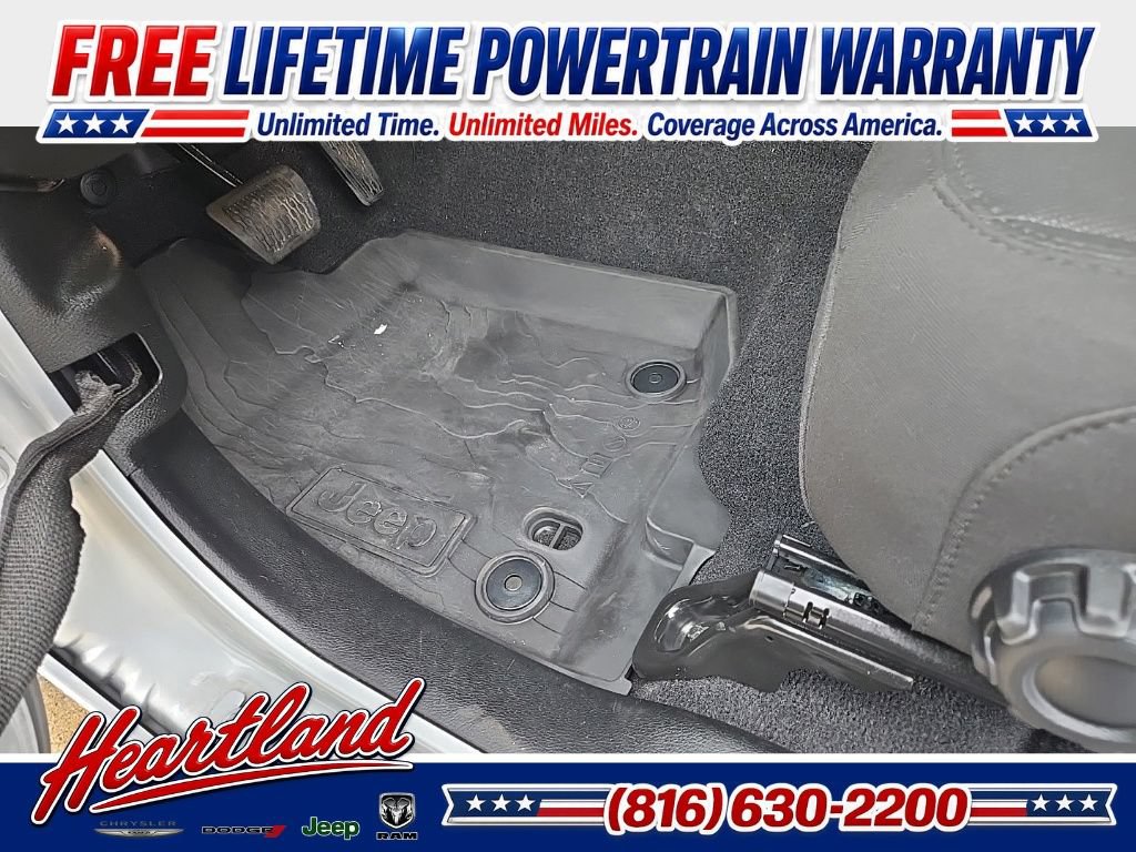 Used 2023 Jeep Gladiator Sport AWD/4WD image 40