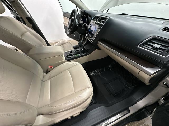 Used 2019 Subaru Outback 2.5i Limited w/ Popular Package #2 image 23