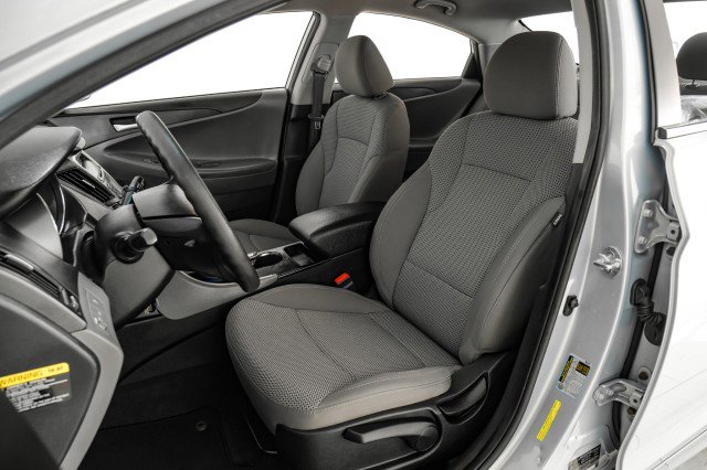 Used 2012 Hyundai Sonata GLS FWD image 25