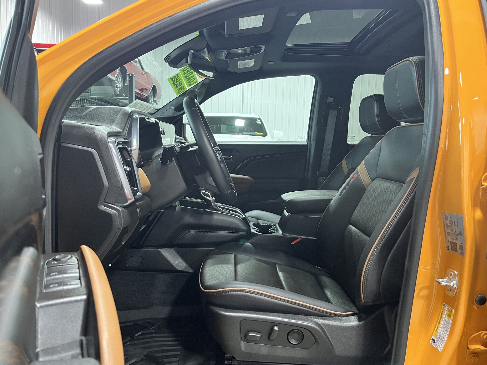 Certified 2025 GMC Canyon AT4 w/ Technology Plus Package AWD/4WD image 12