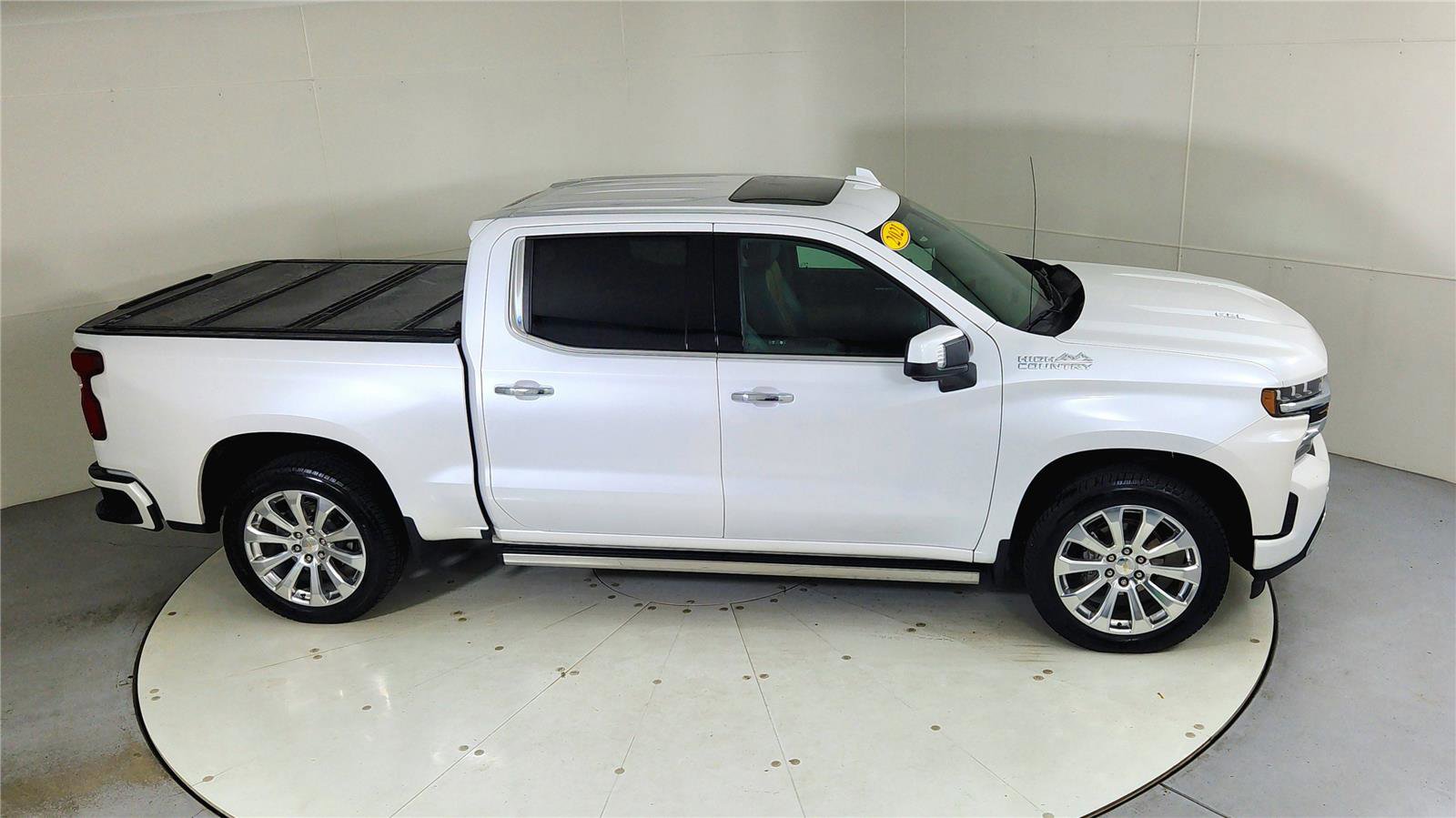 Used 2021 Chevrolet Silverado 1500 High Country image 23