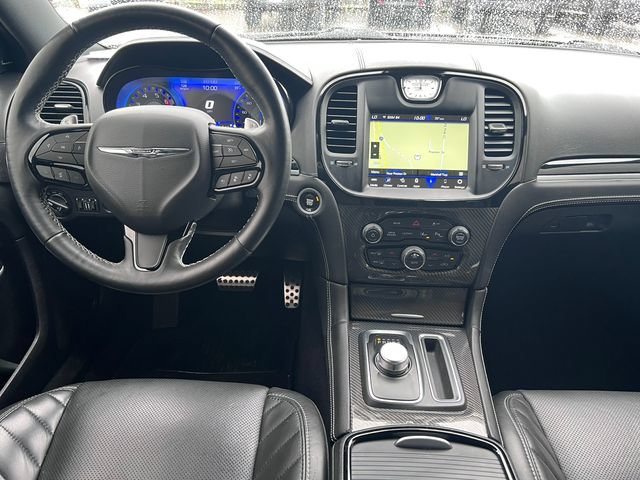Used 2023 Chrysler 300 C RWD video 3