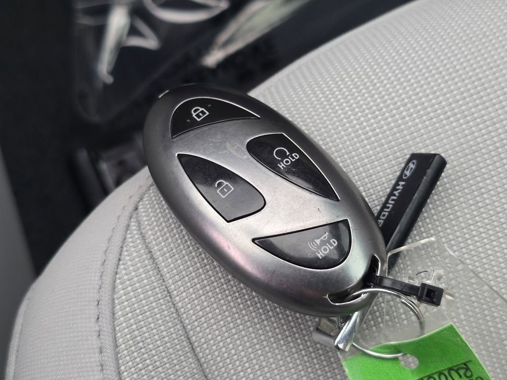 Used 2024 Hyundai Kona SEL image 25