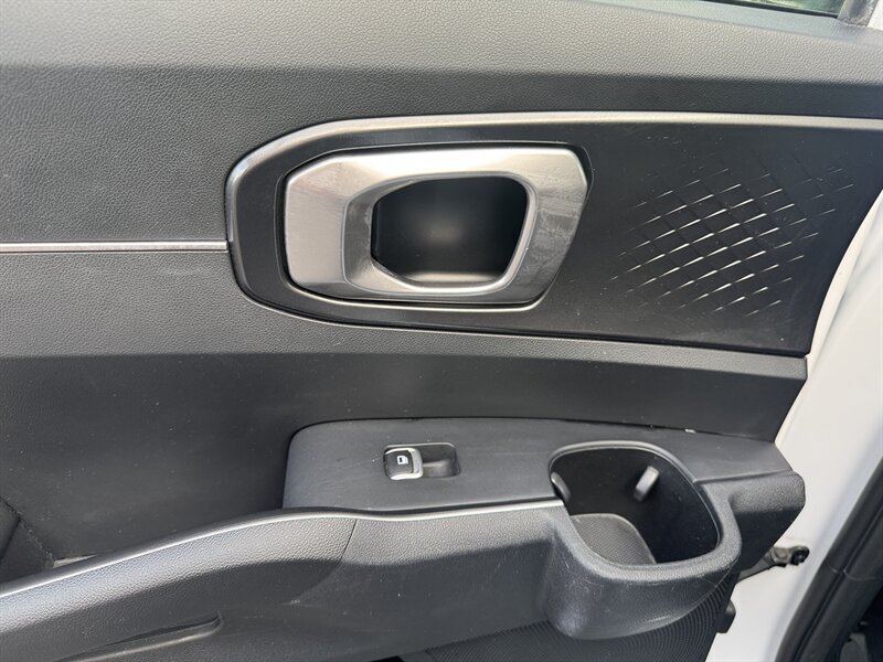 Used 2023 Kia Sorento S FWD image 27
