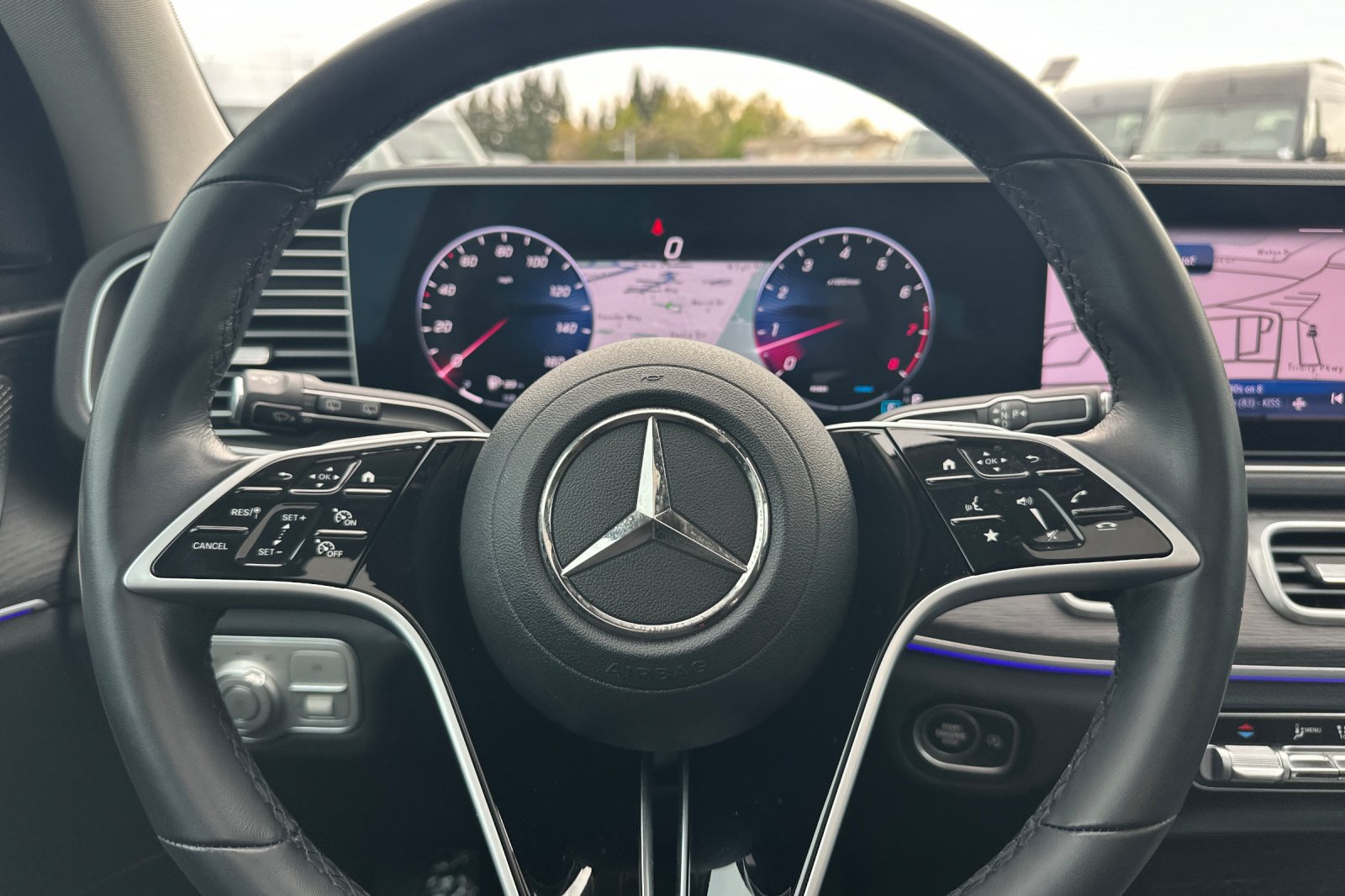 Used 2024 Mercedes-Benz GLE 350 4MATIC image 24