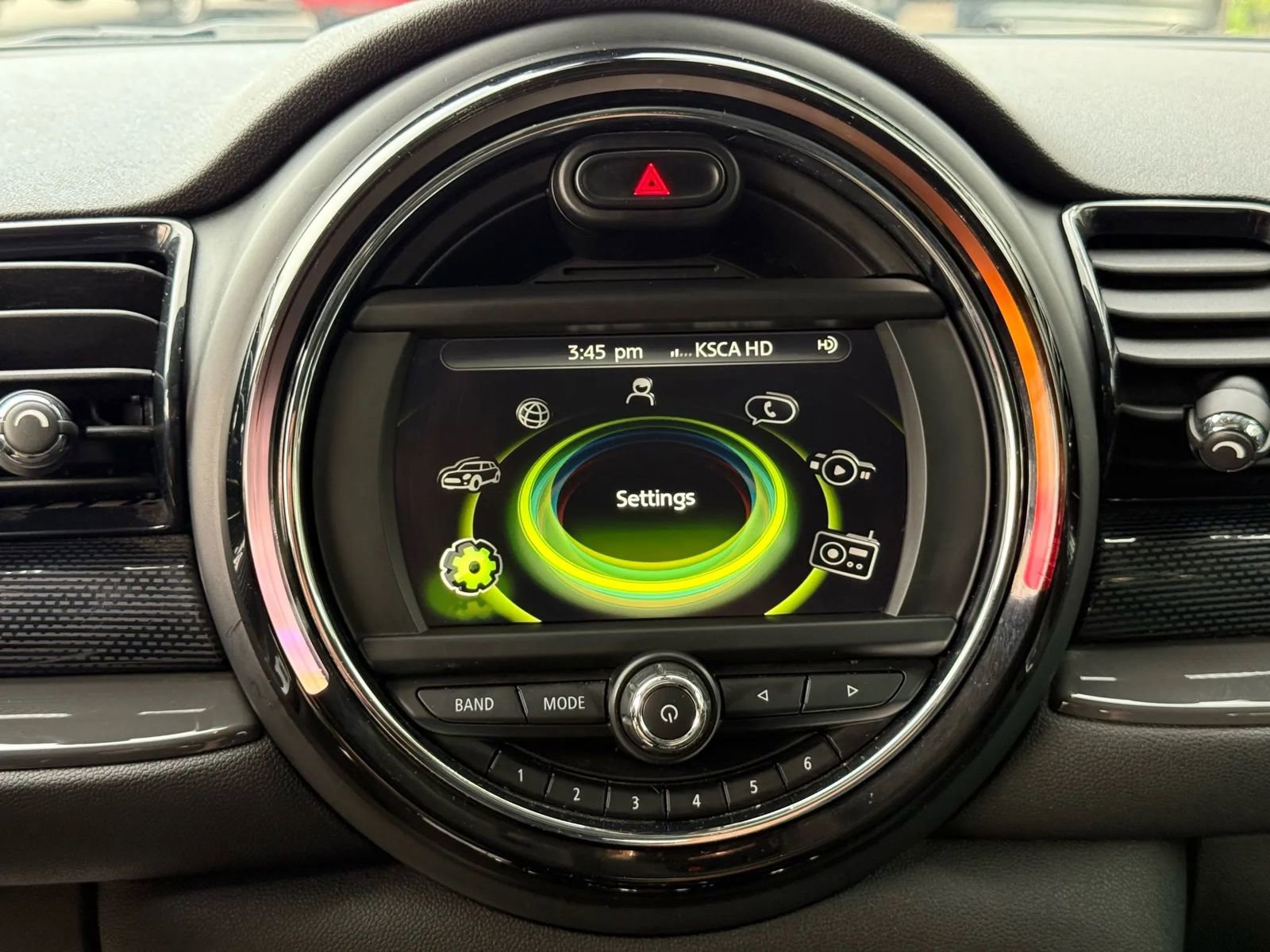 Used 2017 MINI Cooper Clubman S image 19