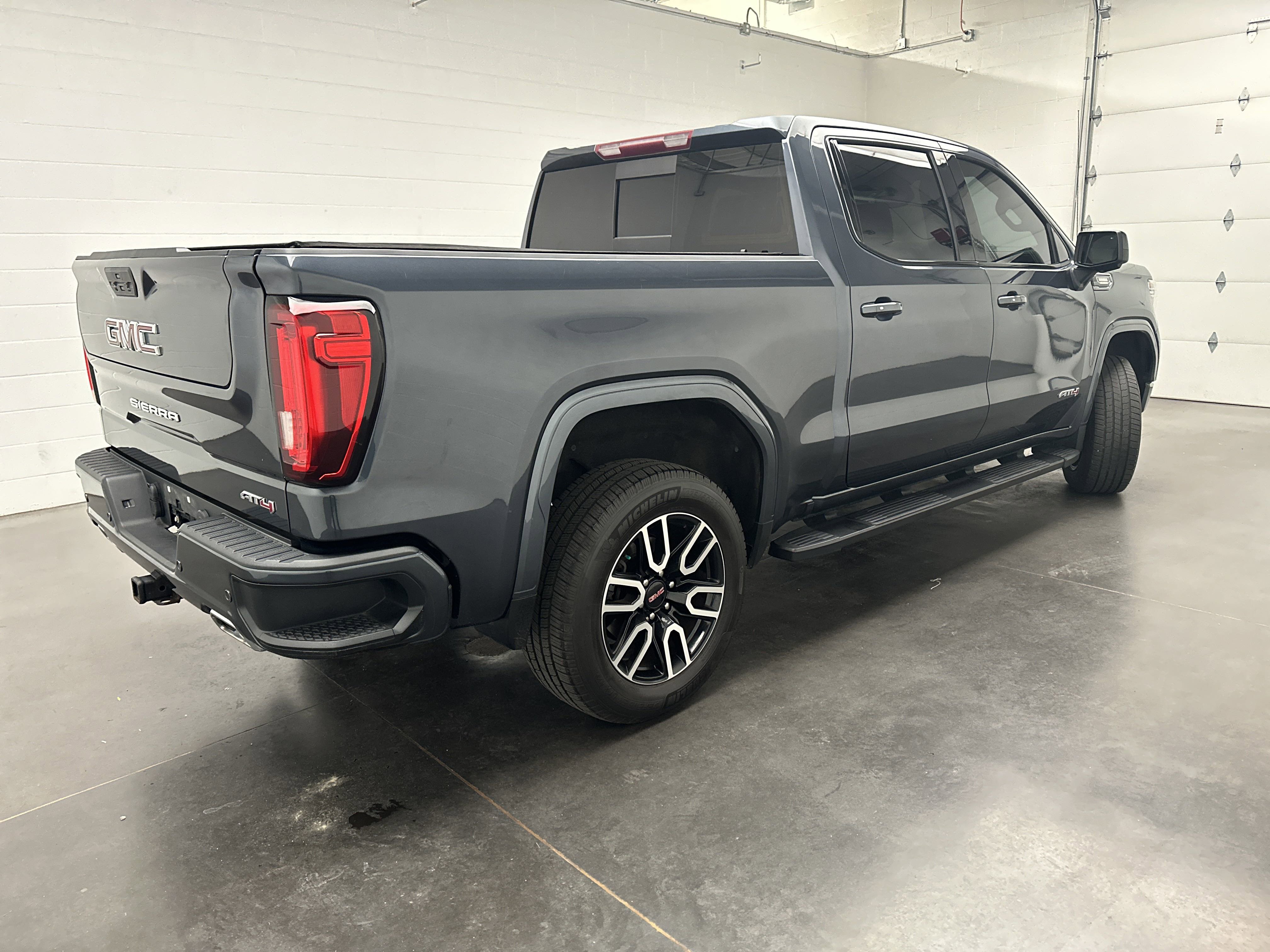 Used 2020 GMC Sierra 1500 AT4 w/ AT4 Preferred Package image 10