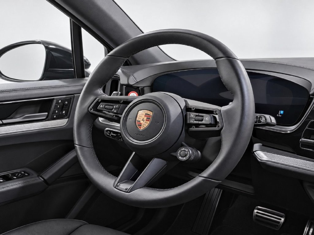 Certified 2026 Porsche Cayenne S w/ Premium Package Plus AWD/4WD image 21
