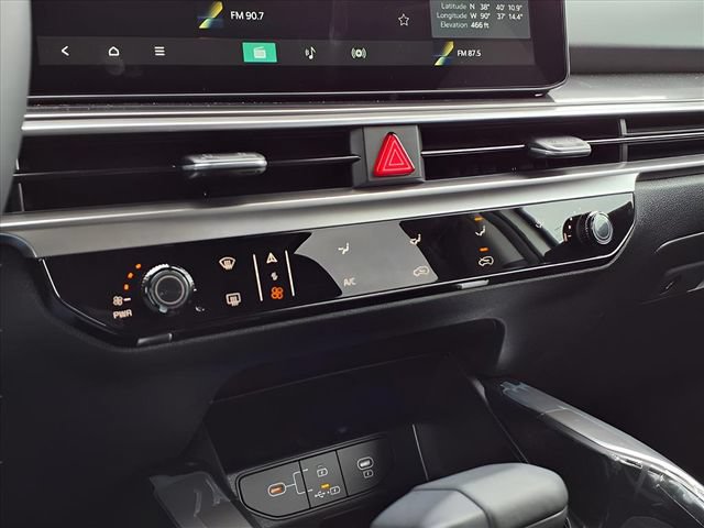 New 2026 Kia Sorento LX FWD image 9
