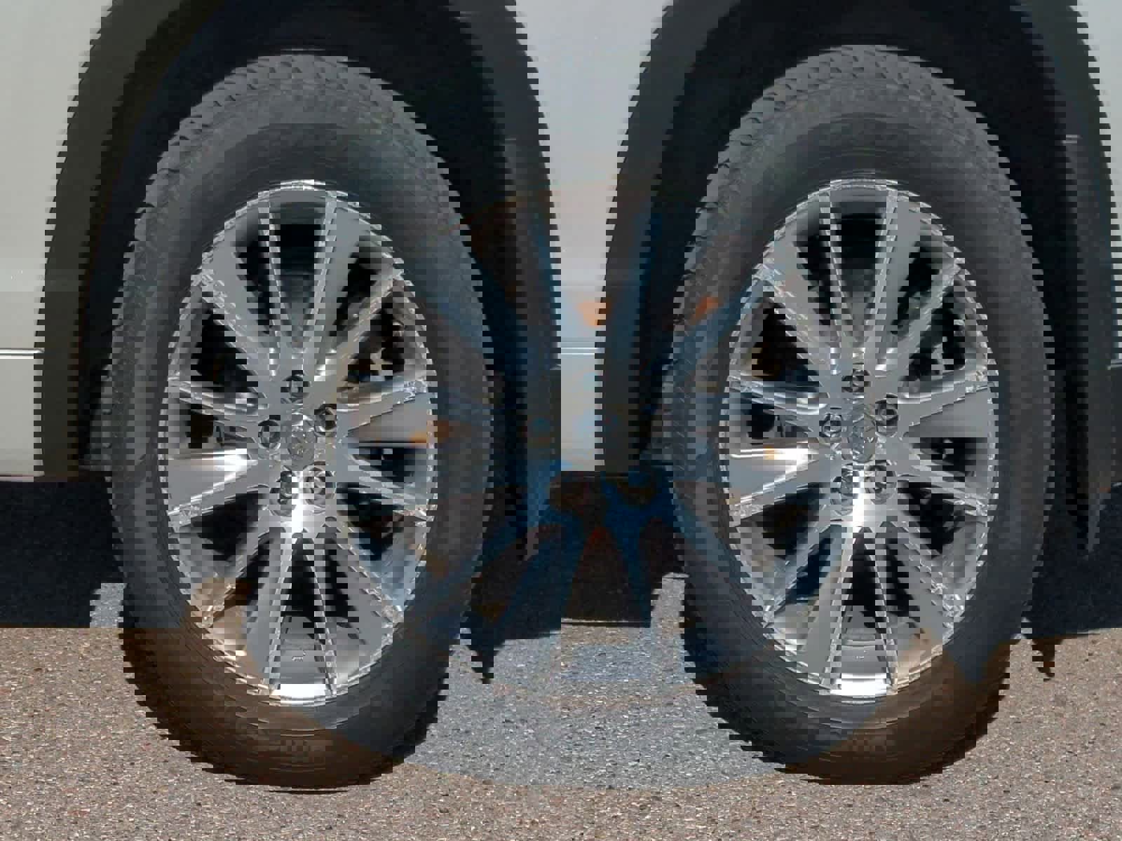 Used 2014 Toyota Highlander XLE image 14