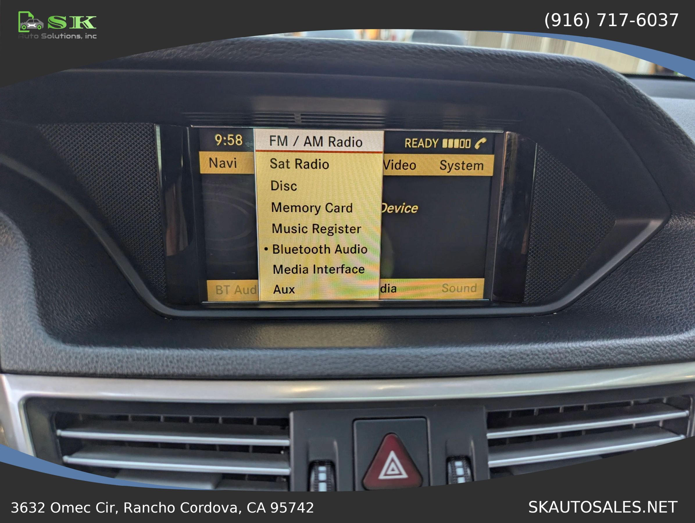 Used 2010 Mercedes-Benz E 350 4MATIC Sedan image 21