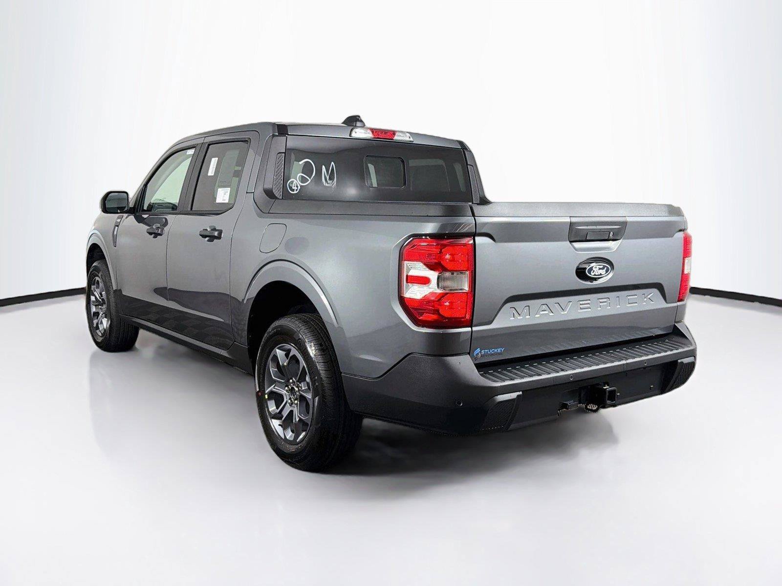 New 2026 Ford Maverick XLT w/ XLT Luxury Package FWD image 9