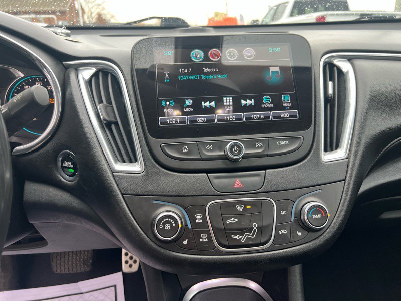 Used 2016 Chevrolet Malibu LT image 19