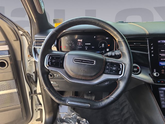 Used 2022 Jeep Grand Wagoneer Series III w/ HD Trailer Tow Package AWD/4WD image 13