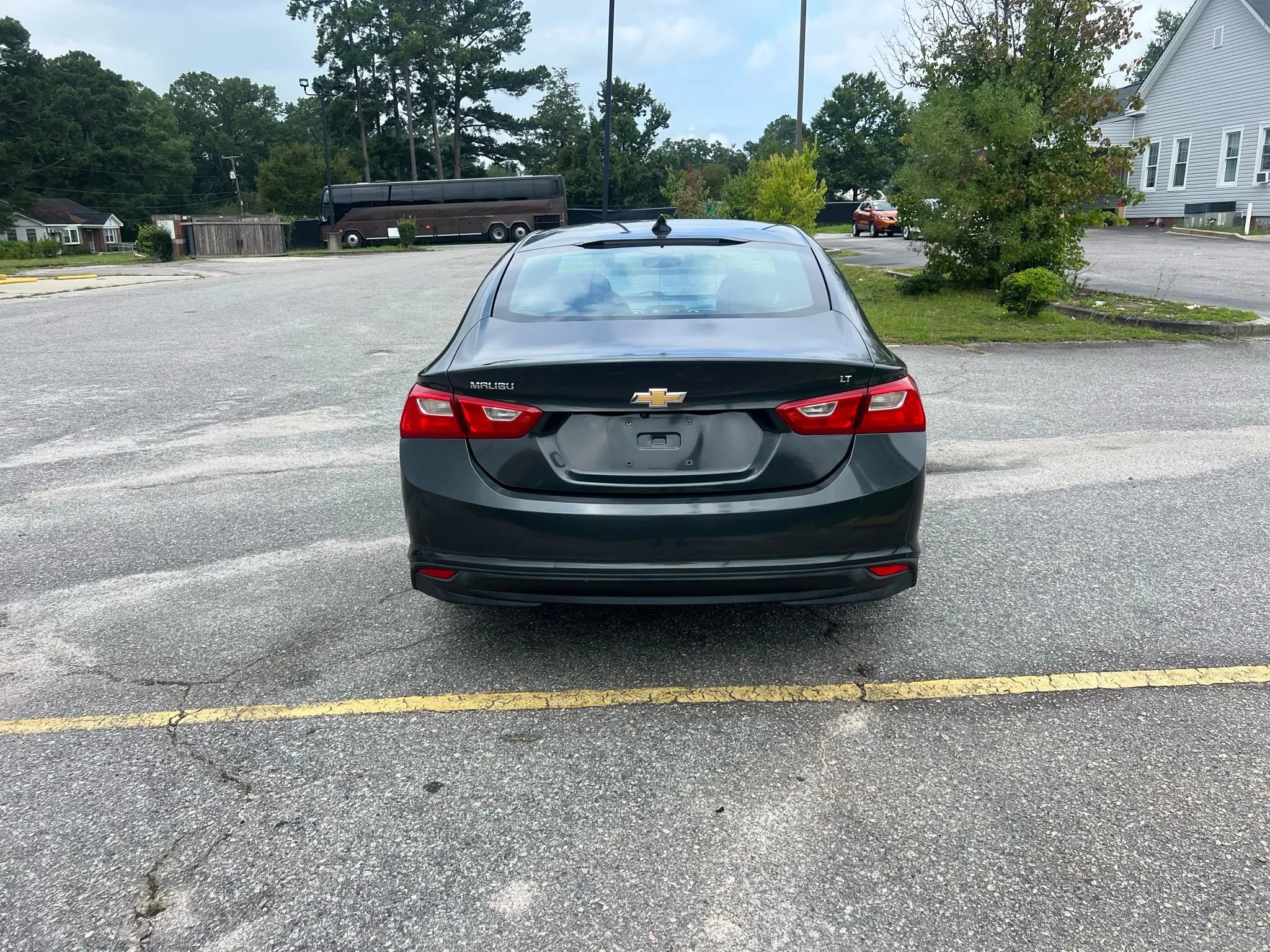Used 2017 Chevrolet Malibu LT FWD image 7