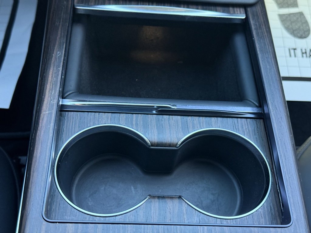 Used 2021 Tesla Model S Plaid image 17