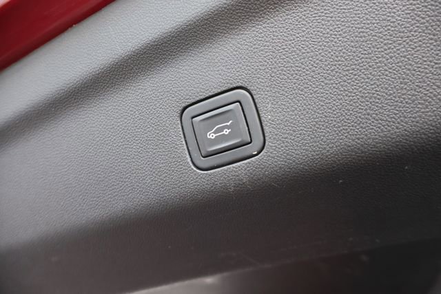 Used 2023 GMC Yukon SLT w/ SLT Luxury Package AWD/4WD image 44