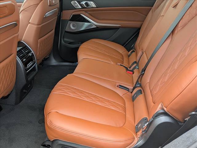 New 2026 BMW ALPINA XB7 AWD/4WD image 17