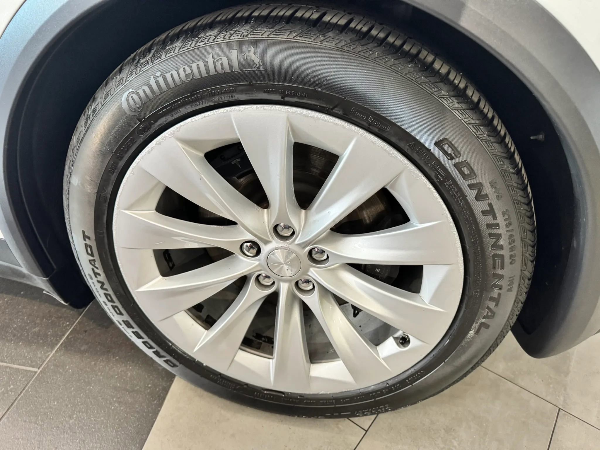 Used 2016 Tesla Model X 75D AWD/4WD image 46