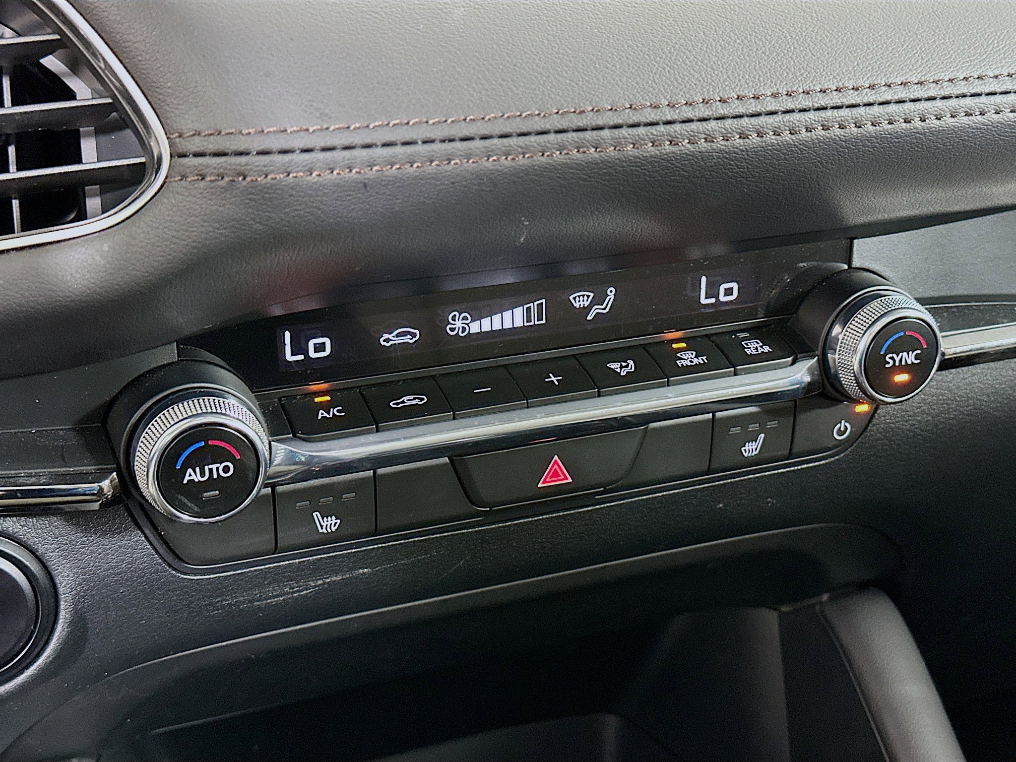 Used 2025 MAZDA MAZDA3 s image 23