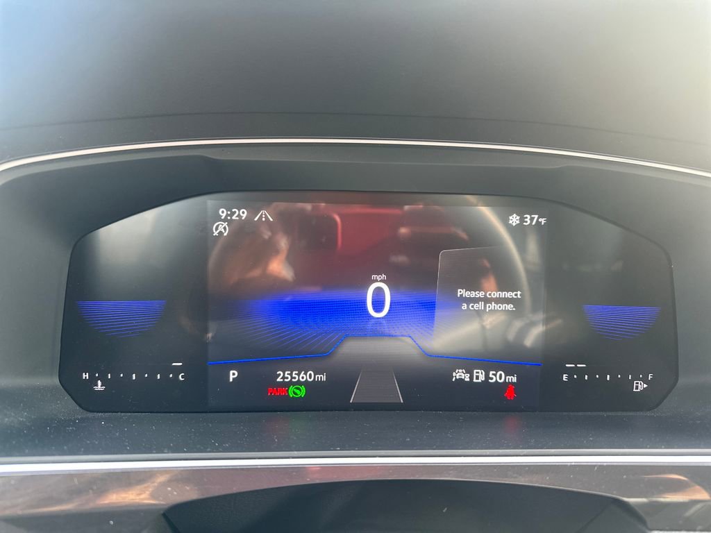 Used 2024 Volkswagen Tiguan S image 8