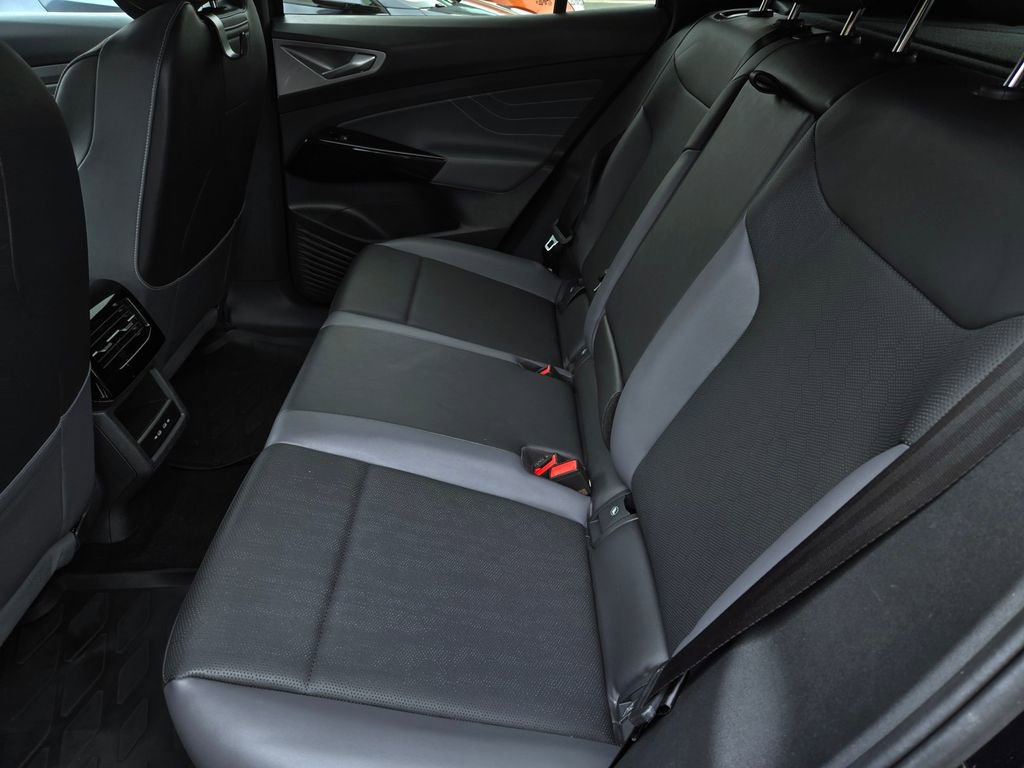 Certified 2023 Volkswagen ID.4 Pro S AWD/4WD image 11