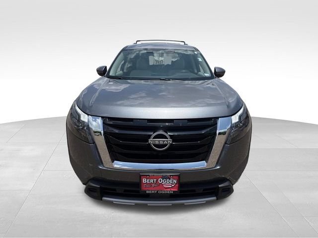 Certified 2025 Nissan Pathfinder SL w/ Cargo Package AWD/4WD image 2